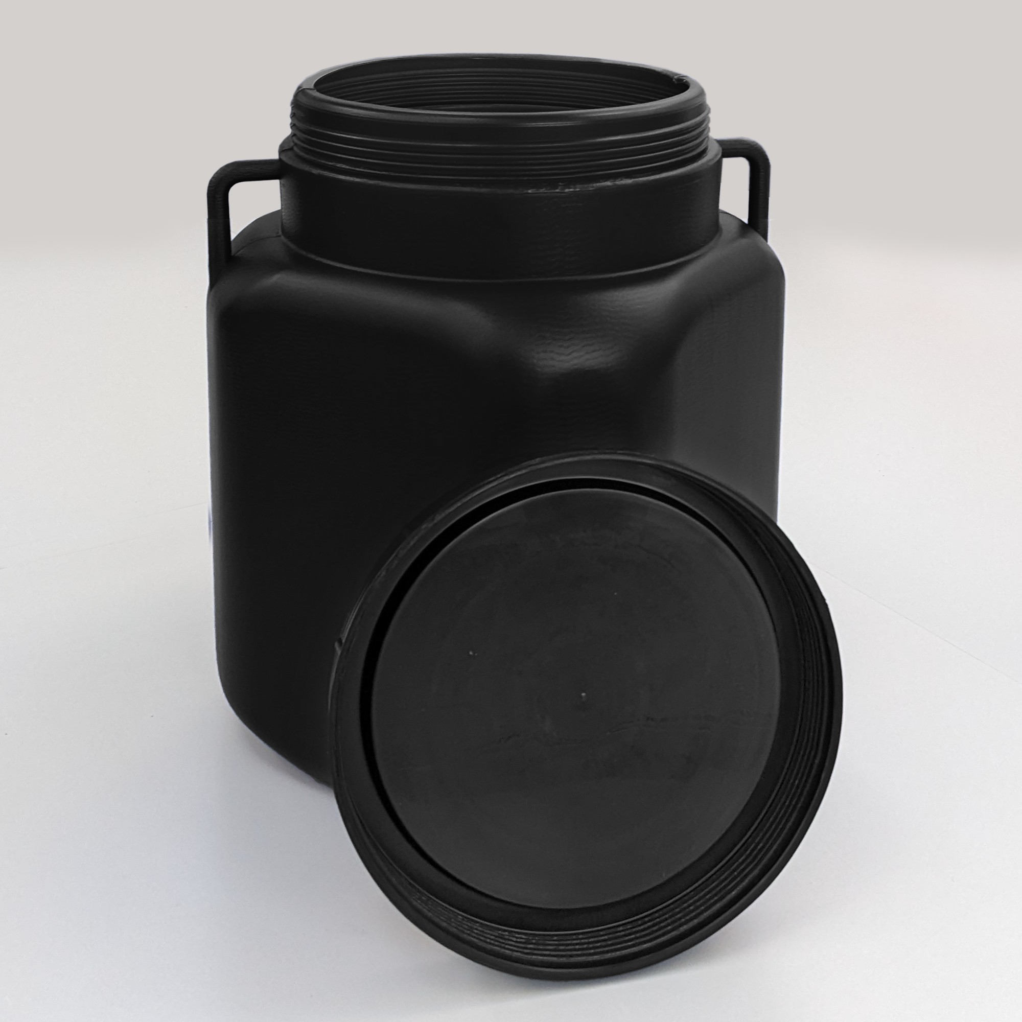 22575_1a 30 Liter Schraubdeckelfass eckig schwarz Made in EU